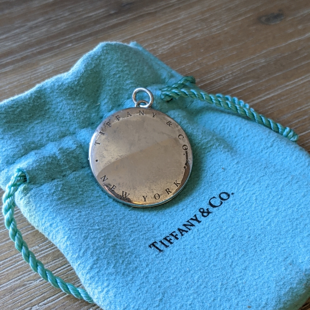 Tiffany & Co Pendant Sterling Silver 16 pic frame